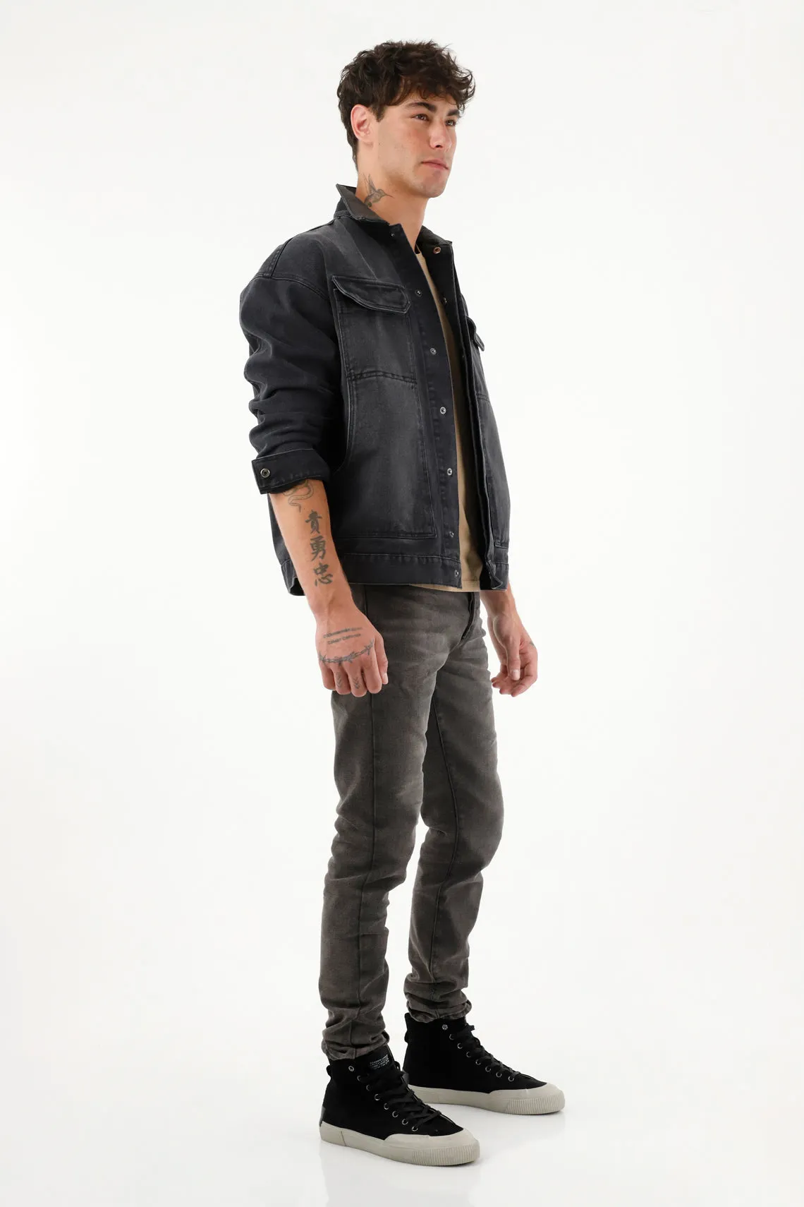 Chaqueta Trucker en black denim para hombre